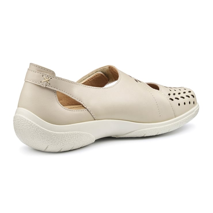 Daphne Shoes