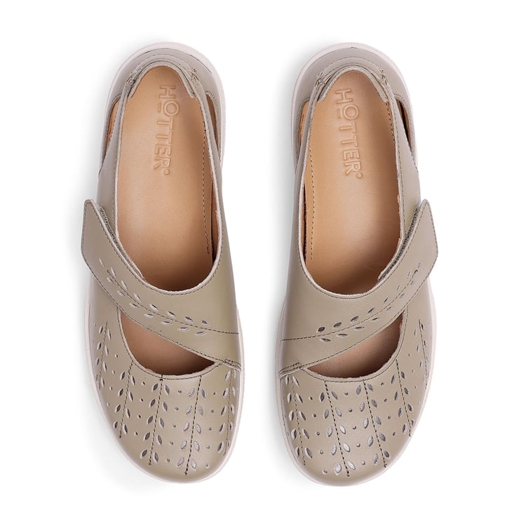 Daphne Shoes