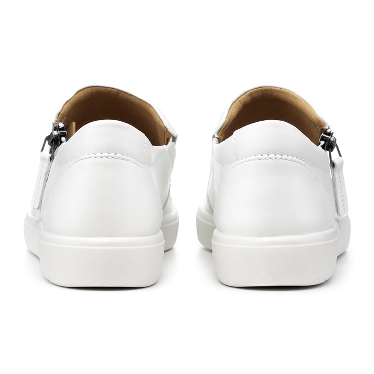 Daisy Trainers