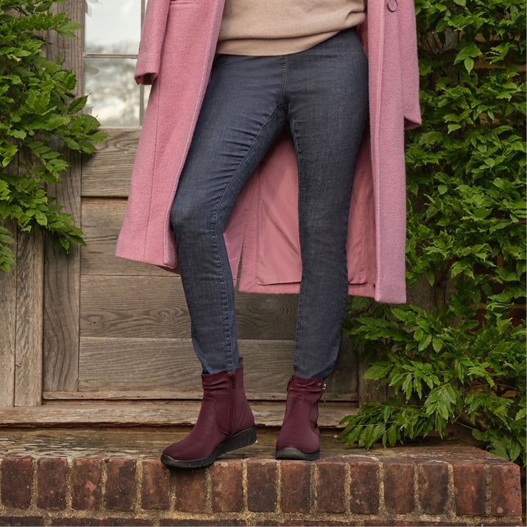 Epsom Boots