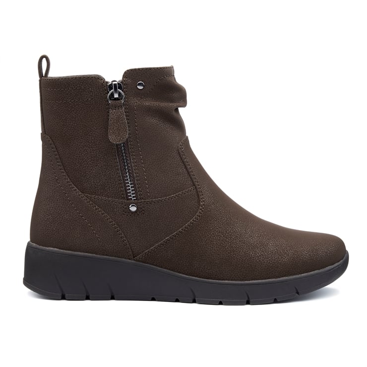 Epsom Boots