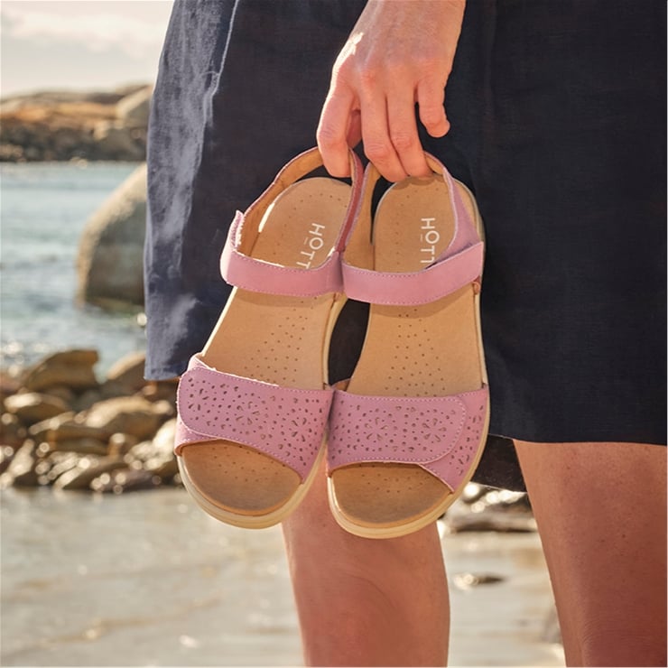 Leah II Sandals