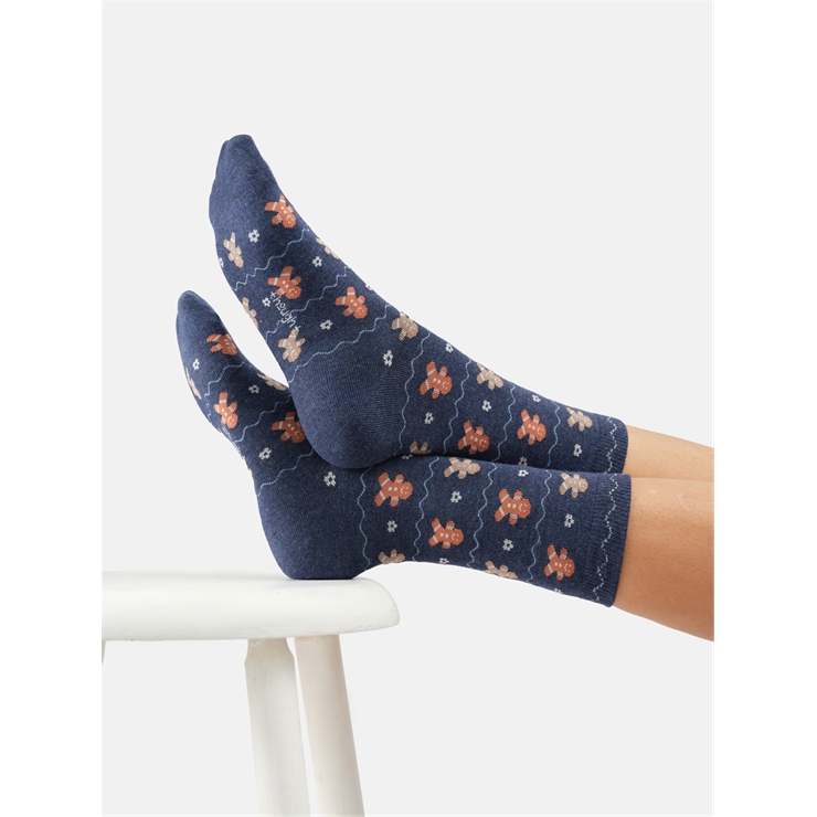 Gingerbread person socks
