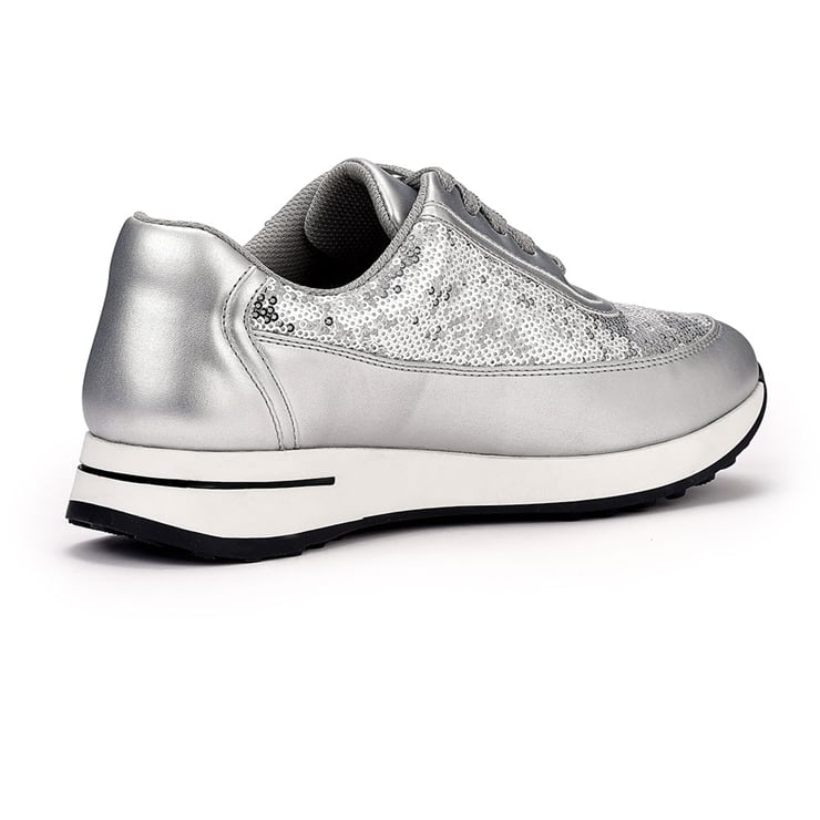 Gleam Trainers