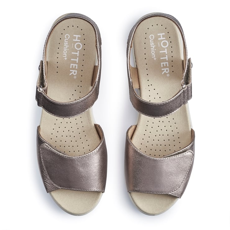 Iyla Sandals