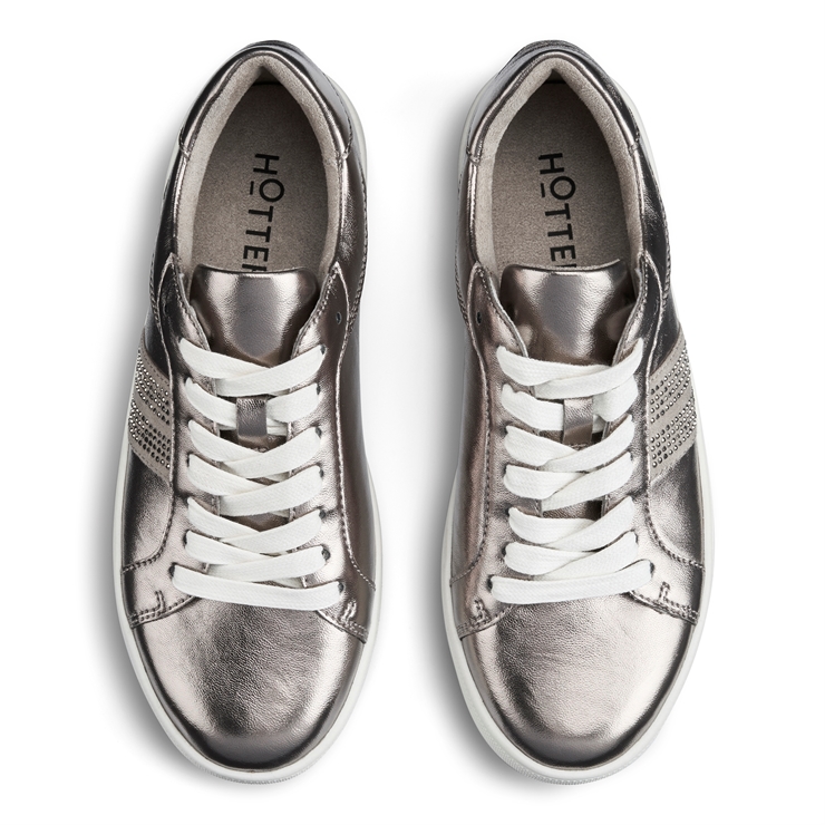 Libra Trainers