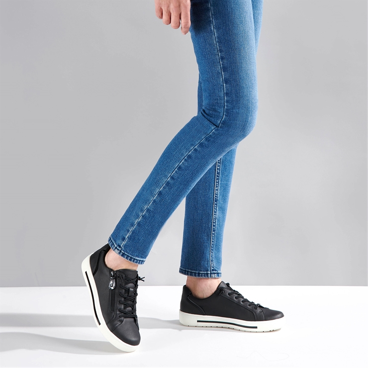 Leo Trainers