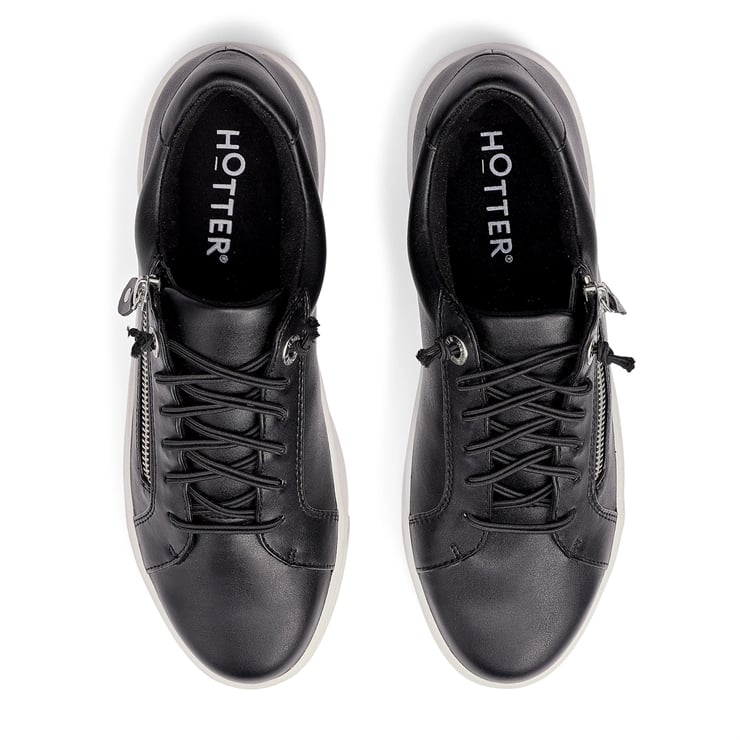 Leonie Trainers