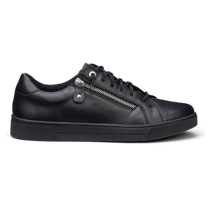 Leonie Trainers
