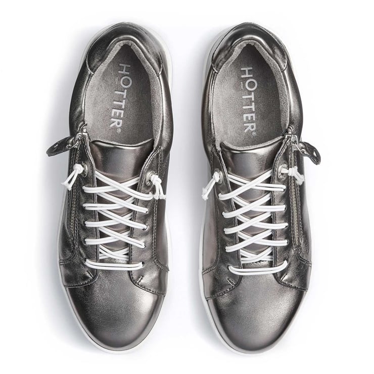 Leonie Trainers