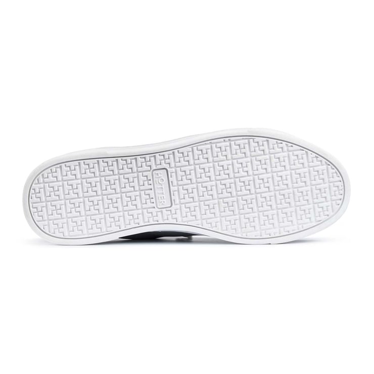 Leonie Trainers