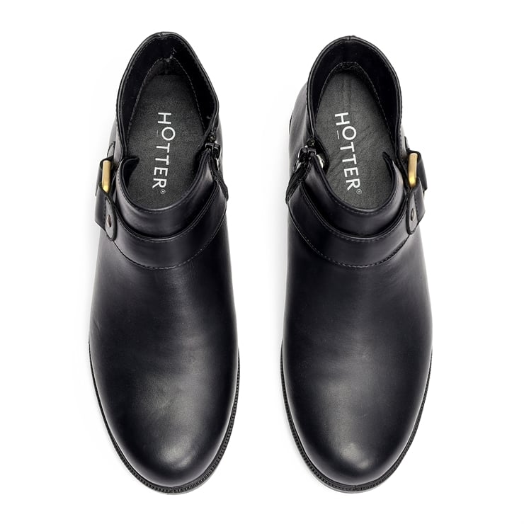Linton Boots
