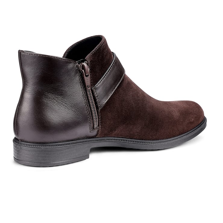 Linton Boots