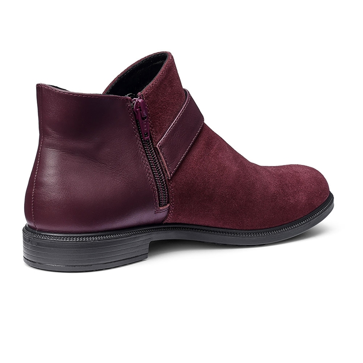 Linton Boots
