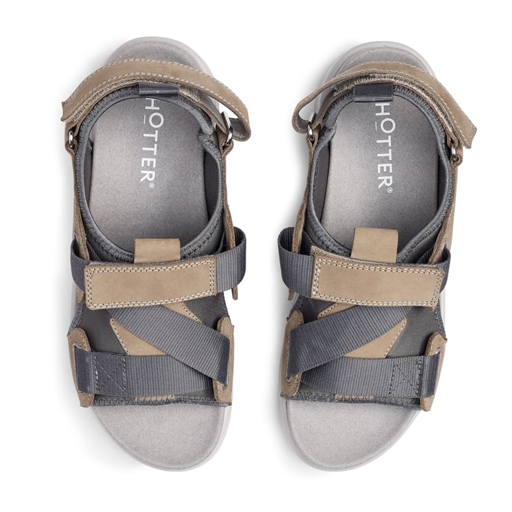 Pursue Sandals