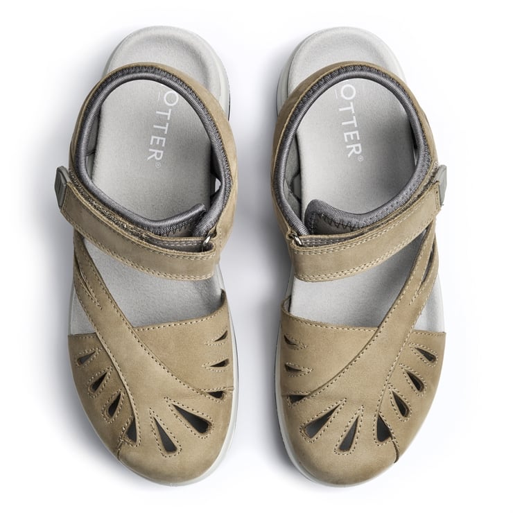 Quest Sandals
