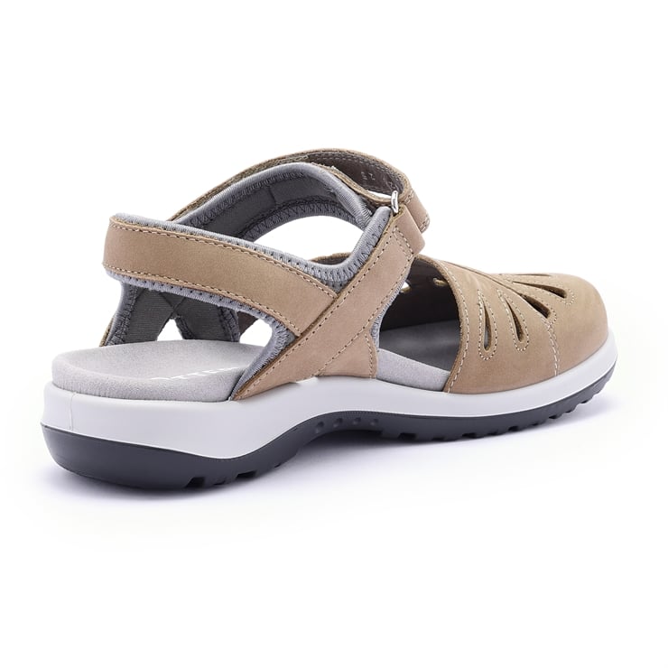 Quest Sandals