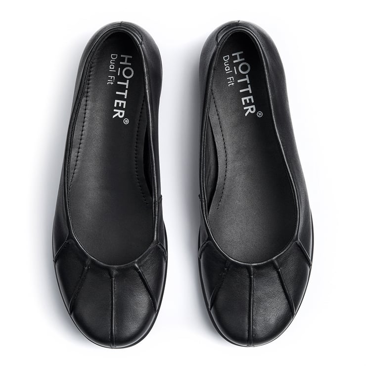 Rhea Shoes