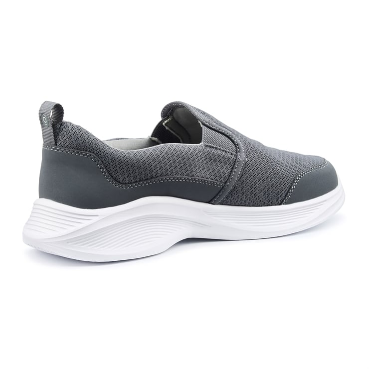 Striker Trainers