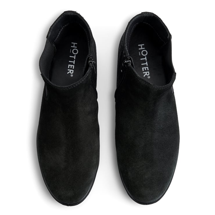 Tenby Boots