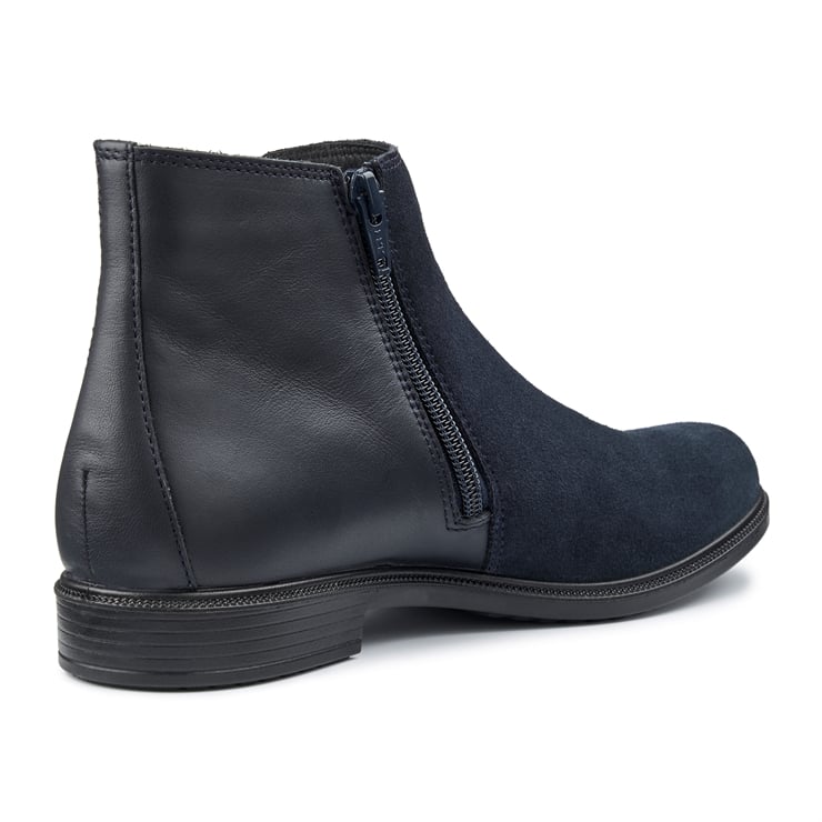 Tenby Boots