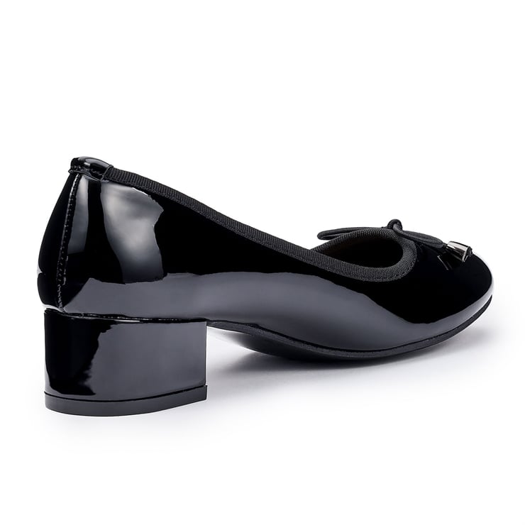 Twirl Heels