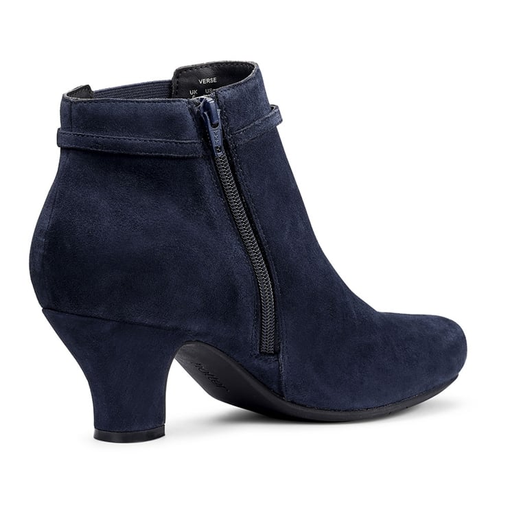 Verse Boots