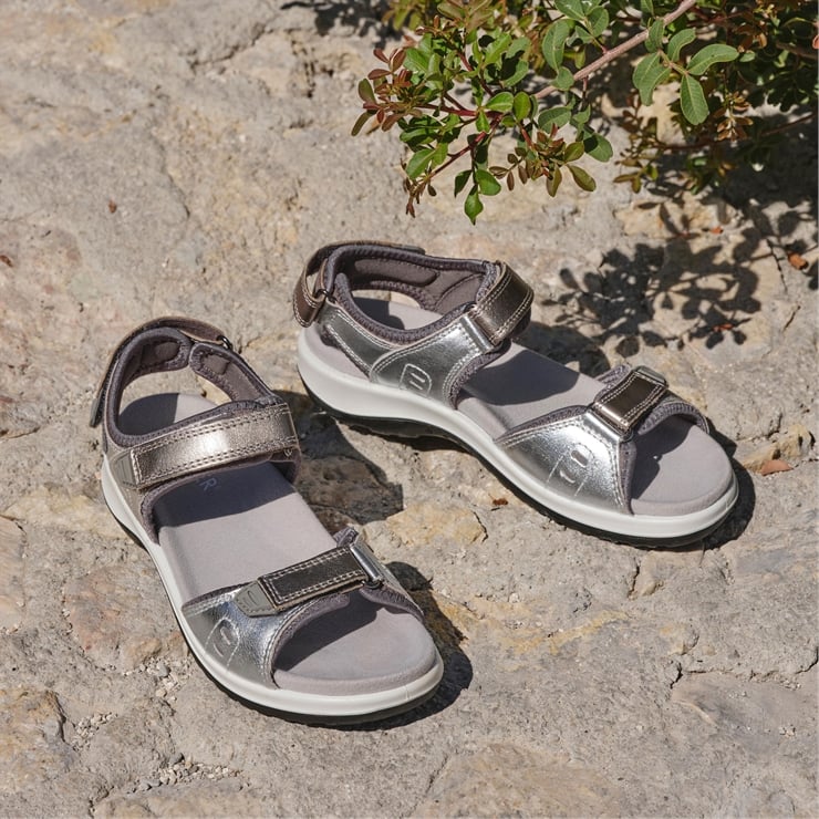Walk II Sandals